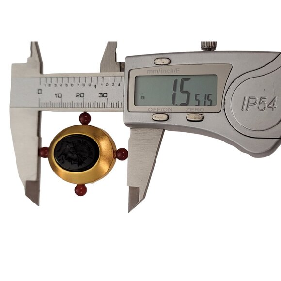 Gold Tone Black Glass Intaglio Centurion Cameo Brooch Pin E839 - Picture 8 of 9